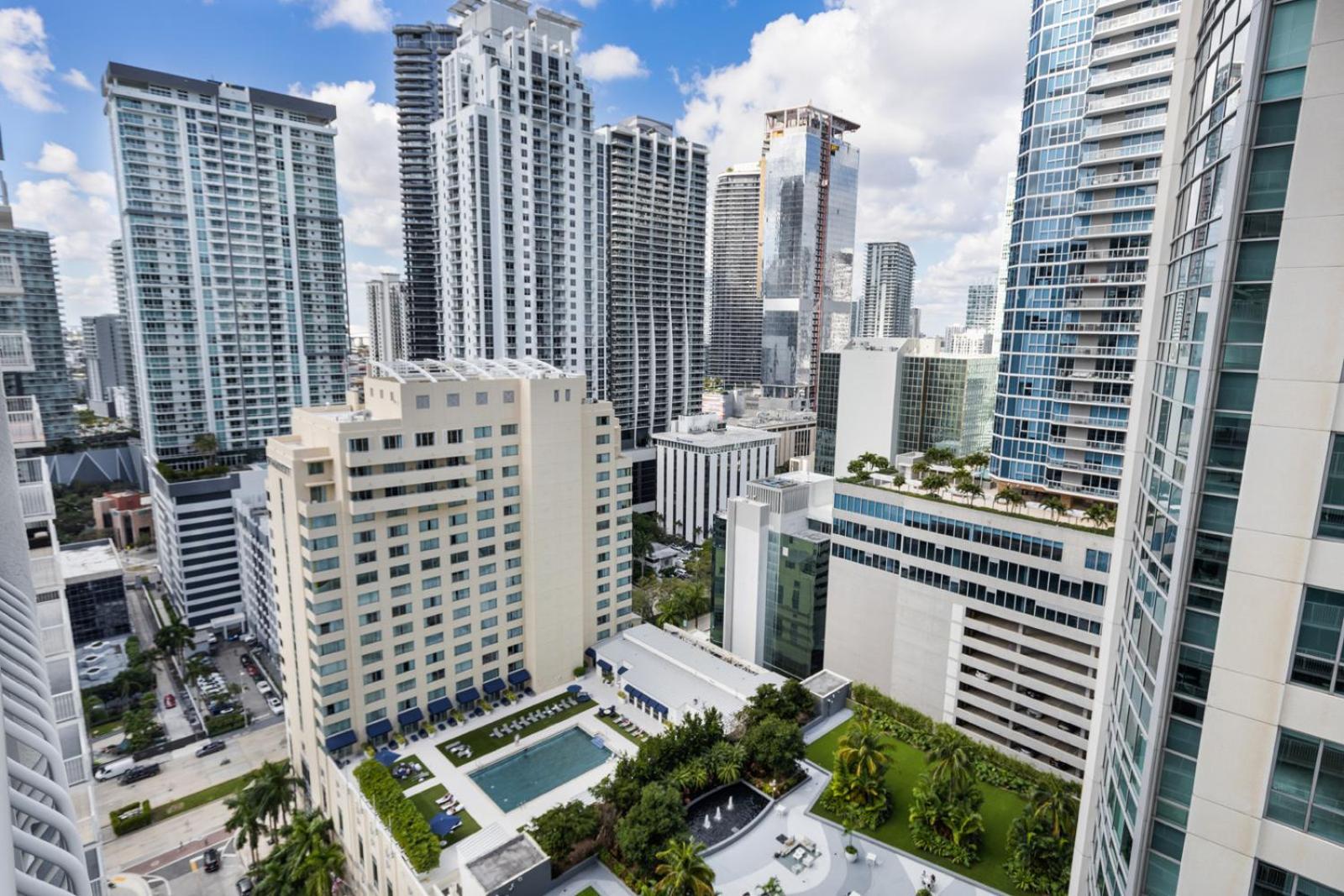 In Brickell With Pool, Gym, Free Parking And Game Apartamento Miami